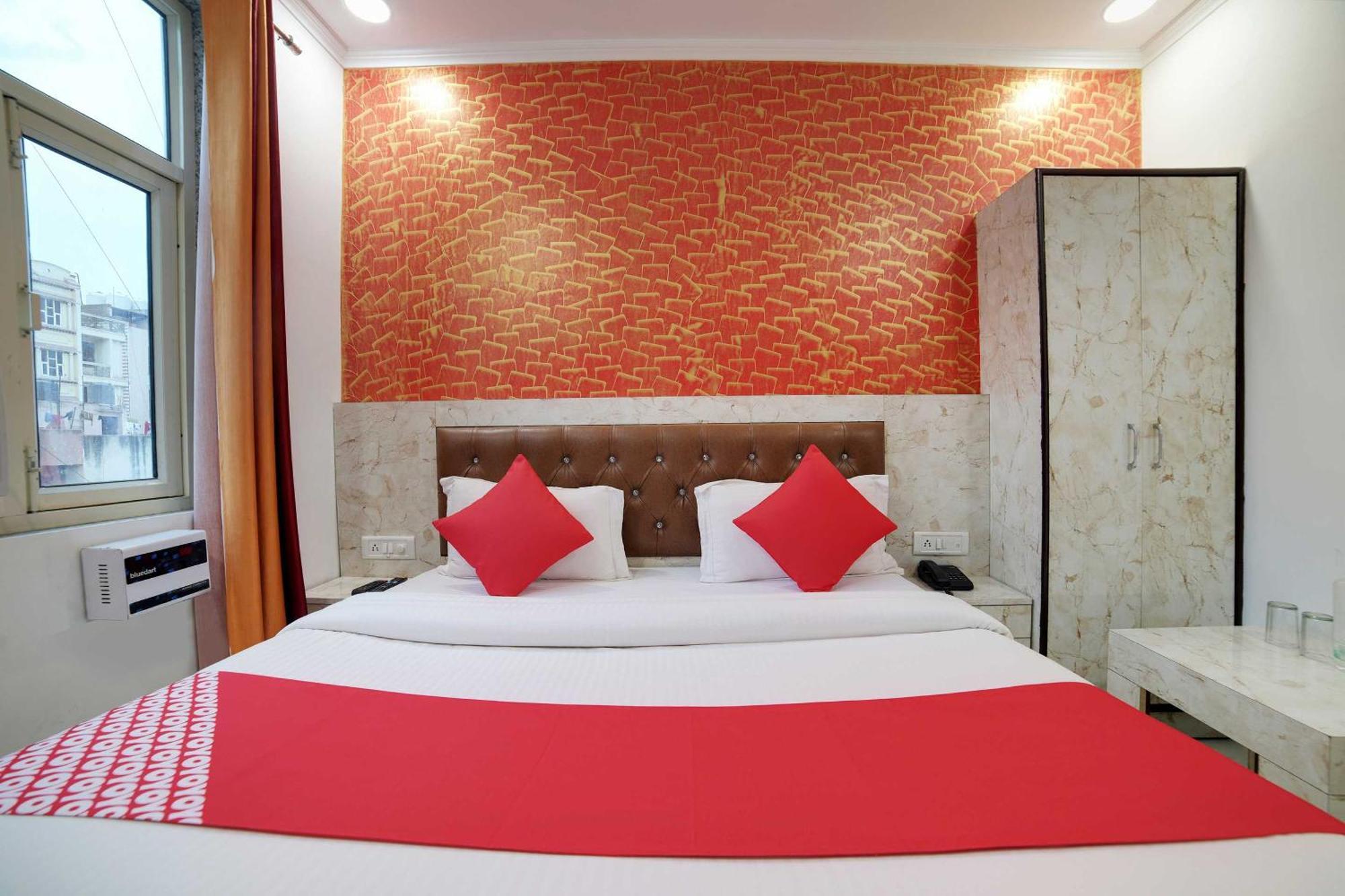 Hotel O Kanak Palace นิวเดลี ภายนอก รูปภาพ