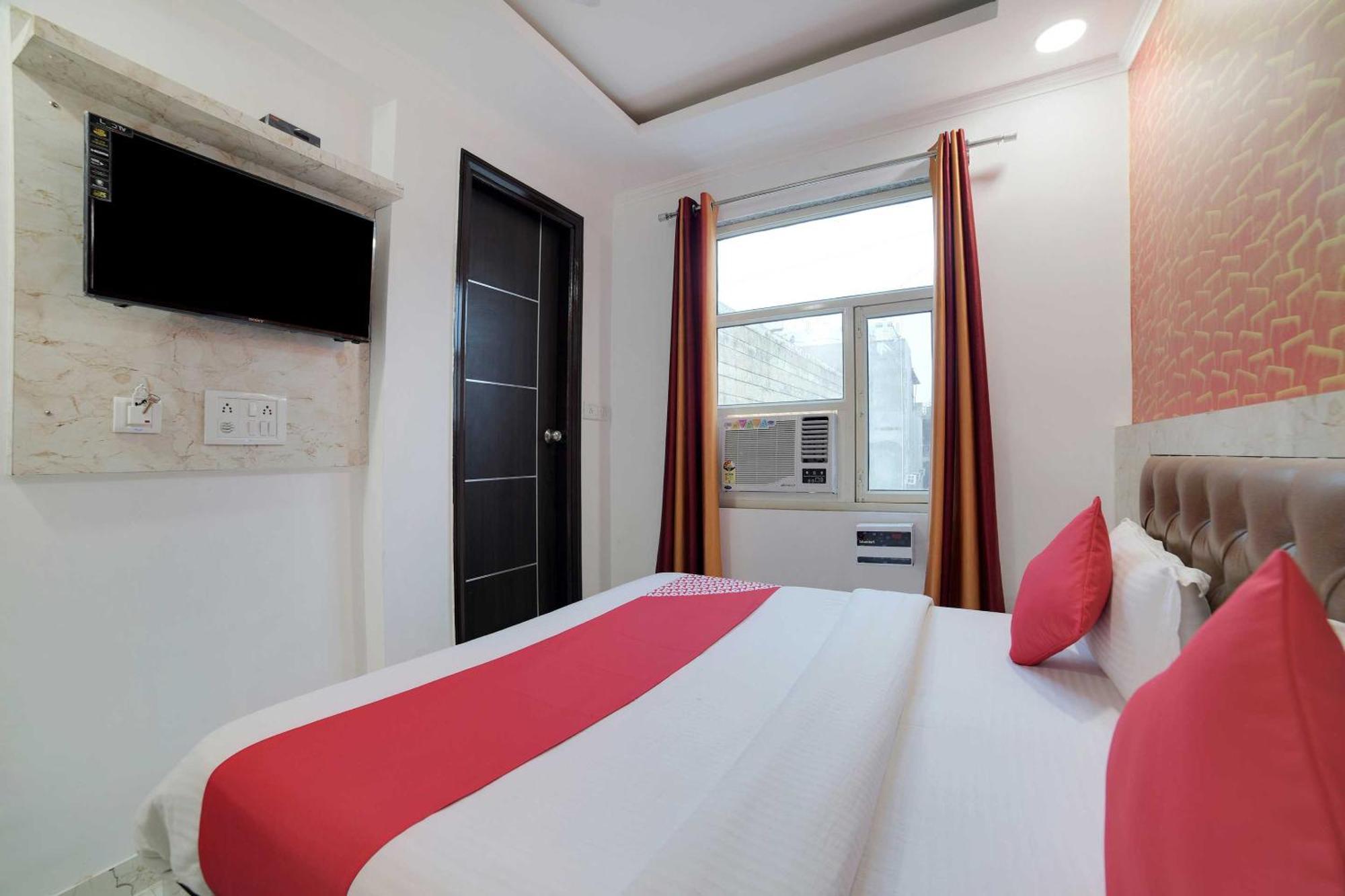 Hotel O Kanak Palace นิวเดลี ภายนอก รูปภาพ